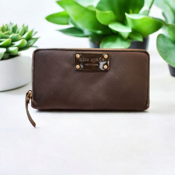 Kate Spade Nylon & Leather Trim Black Zip Around Wallet - Picture 1 of 10
